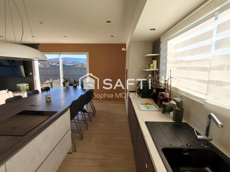 Maison - 130 m² - 6 pièces