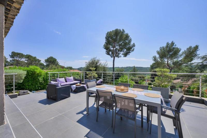 Maison - 166 m² - 5 pièces