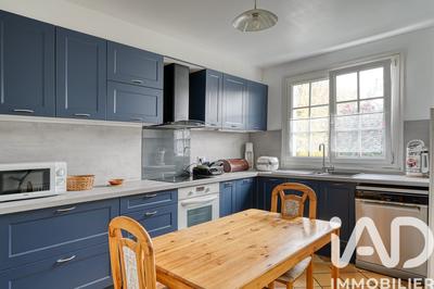 Maison - 96 m² - 5 pièces