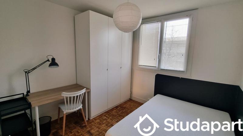 Chambre - 9 m² - 1 pièce