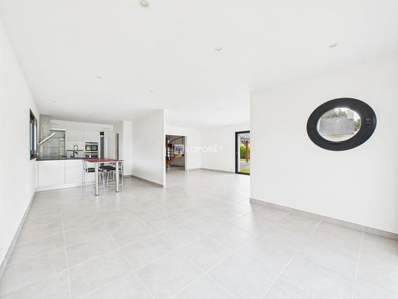 Maison - 178 m² - 7 pièces