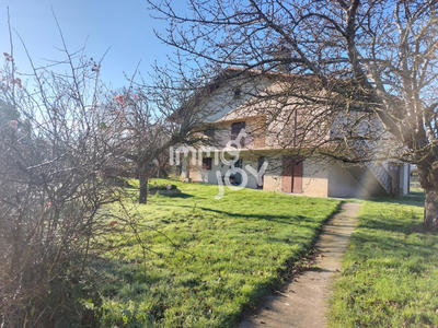 Maison - 186 m² - 6 pièces