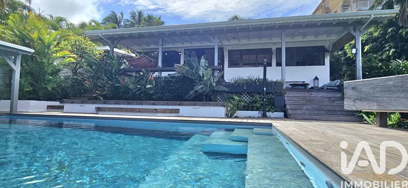 Maison - 127 m² - 6 pièces