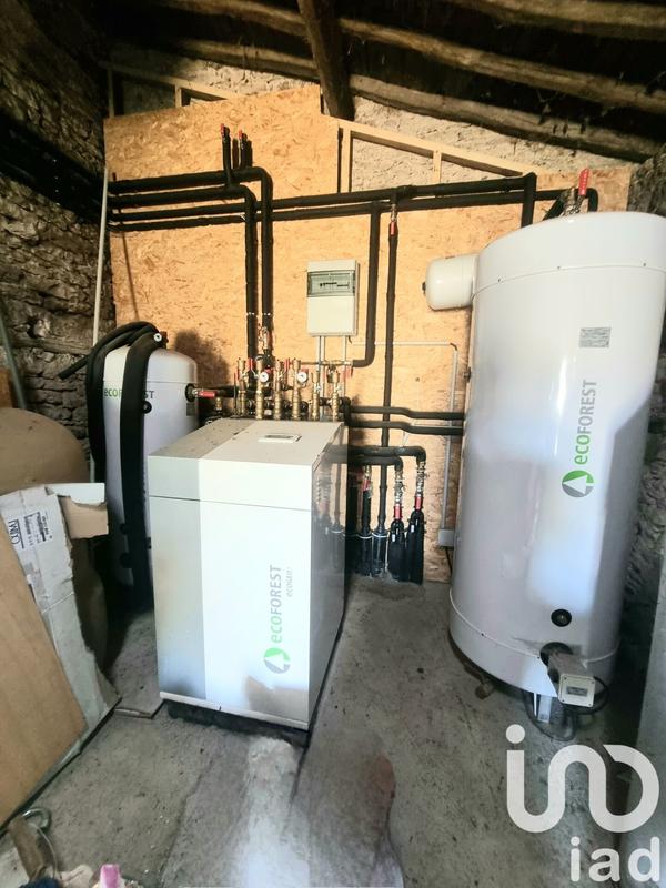 Maison - 280 m² - 11 pièces