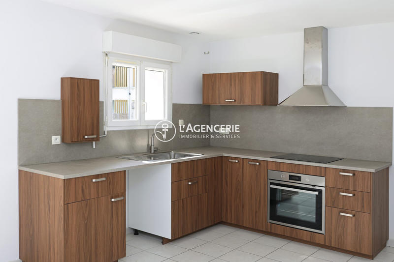 Maison - 94 m² - 4 pièces