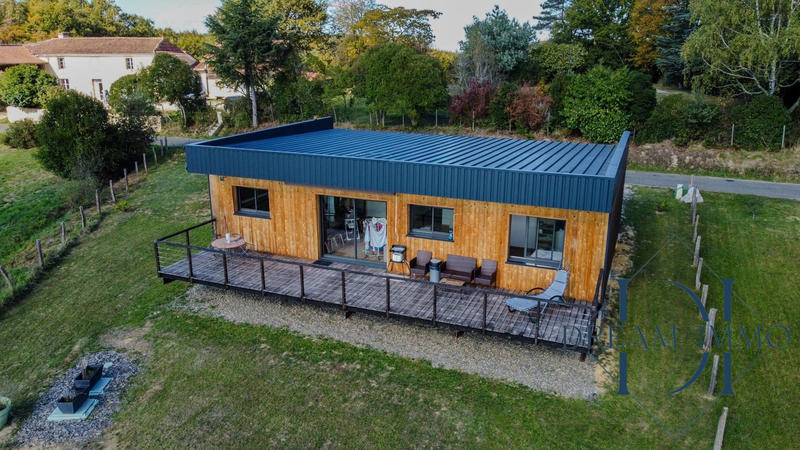 Maison - 90 m² - 4 pièces