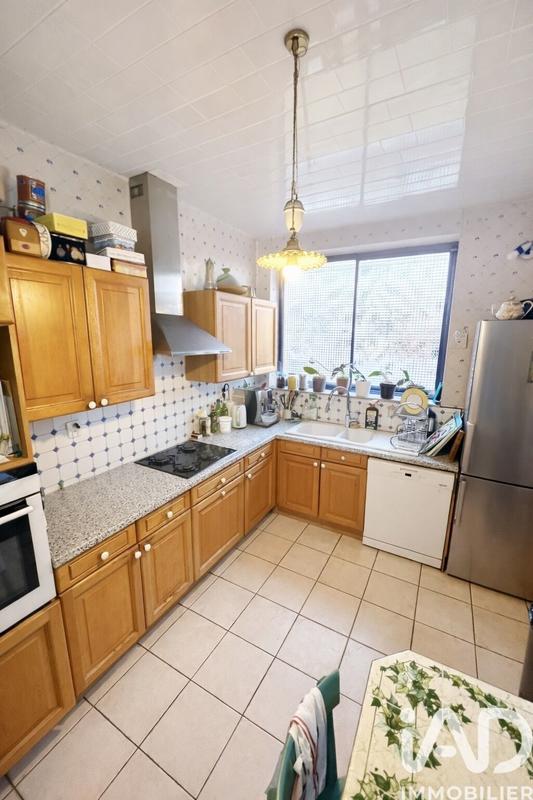 Maison - 210 m² - 8 pièces