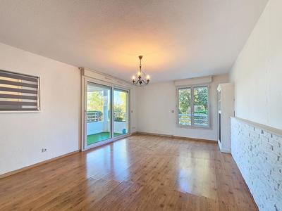 Appartement - 76 m² - 4 pièces