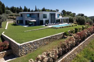 Villa - 440 m² - 8 pièces