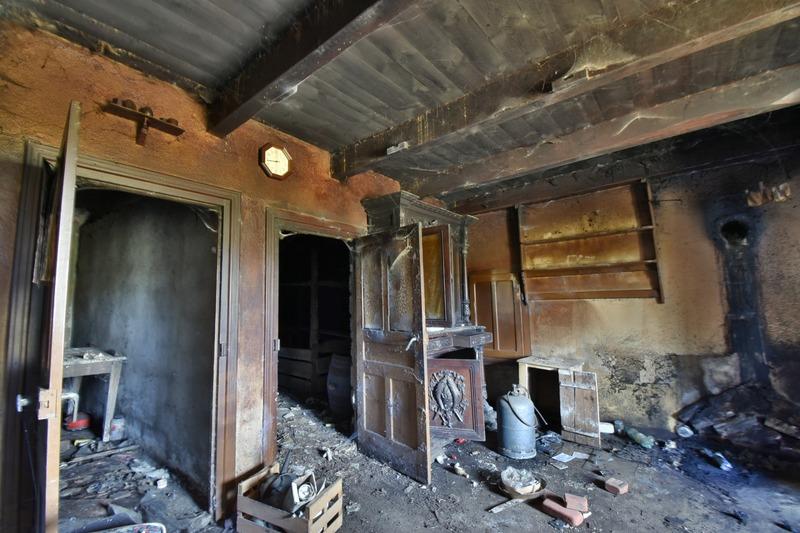 Maison en pierre - 350 m² - 3 pièces