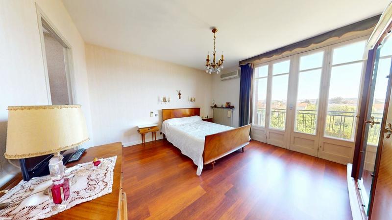 Maison - 155 m² - 6 pièces