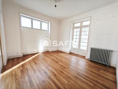 Maison - 158 m² - 7 pièces