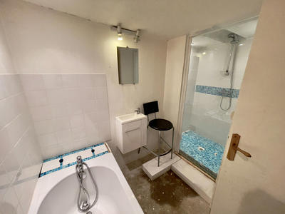 Maison - 230 m² - 5 pièces