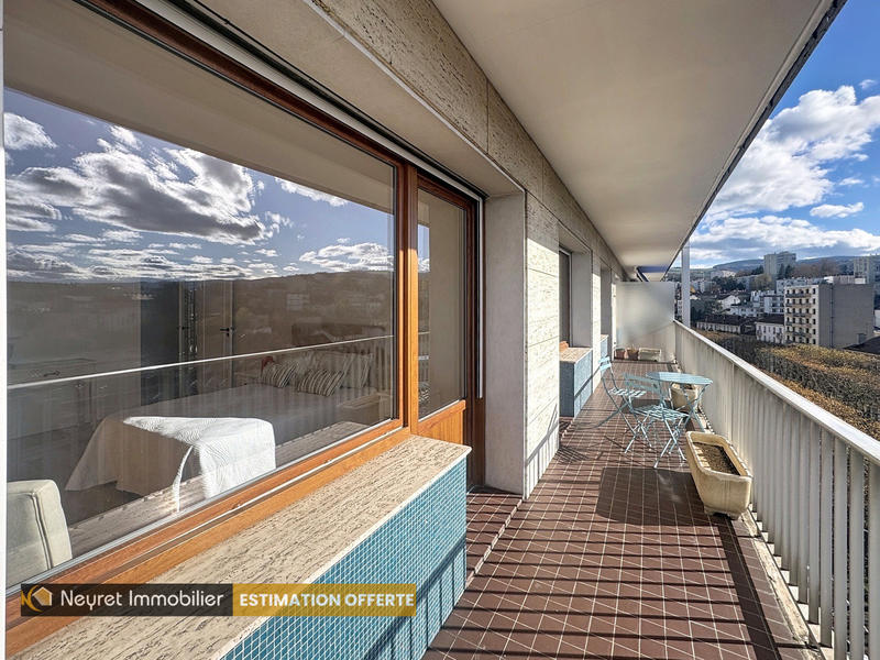 Appartement - 112 m² - 5 pièces