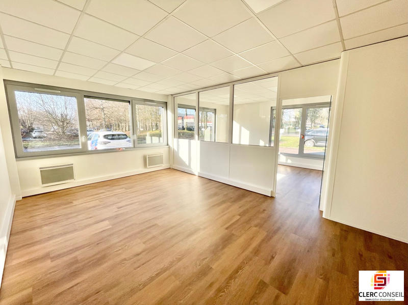 Bureau - 217 m²