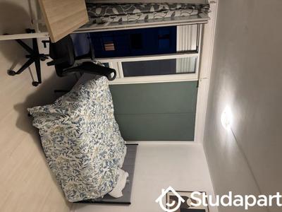 Chambre - 11 m² - 1 pièce