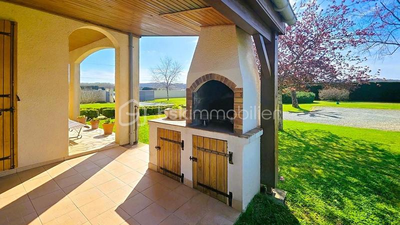 Villa - 205 m² - 9 pièces