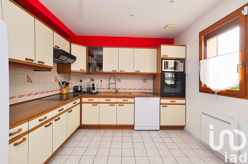 Maison - 94 m² - 5 pièces