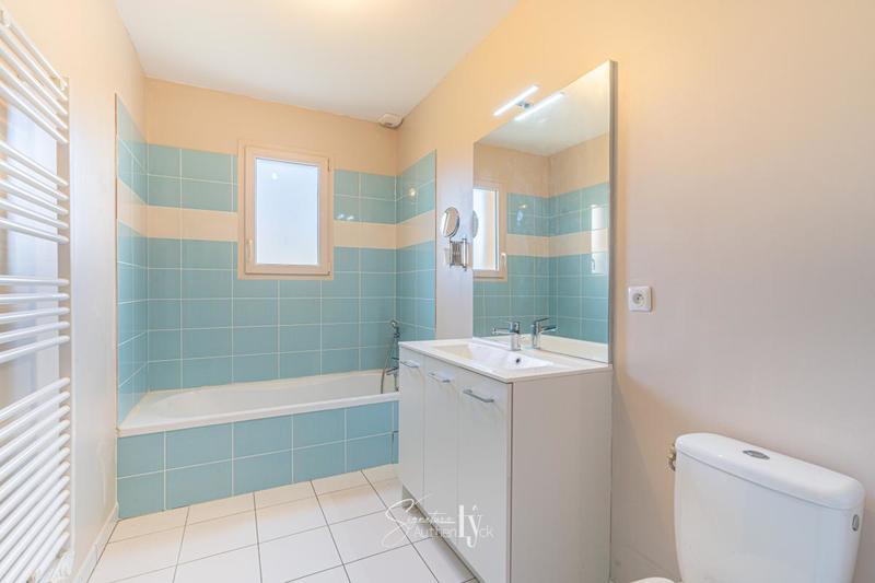 Pavillon - 104 m² - 5 pièces