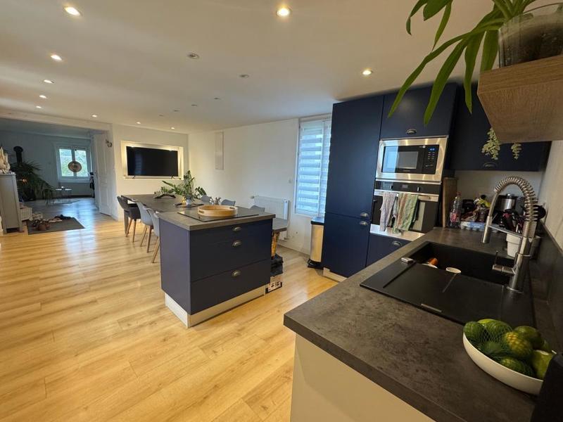 Maison - 95 m² - 4 pièces