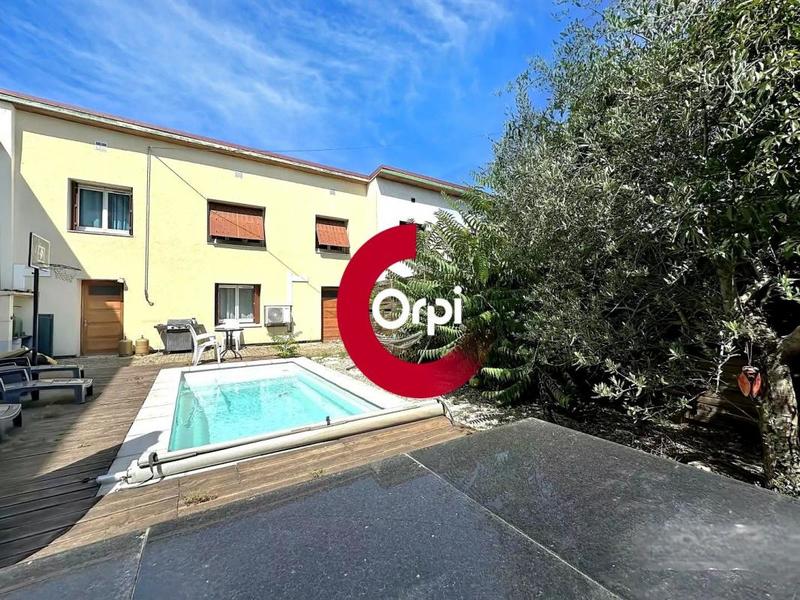 Maison - 157 m² - 7 pièces