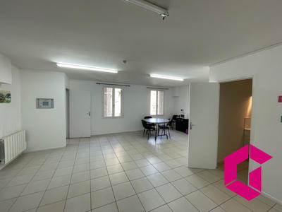 Appartement - 92 m² - 3 pièces