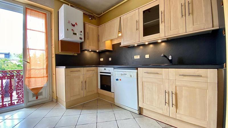 Appartement - 82 m² - 3 pièces