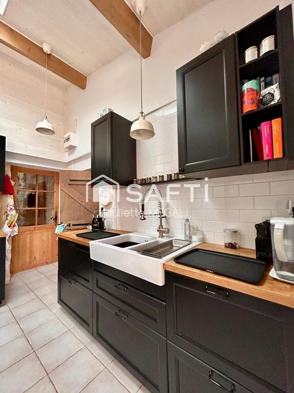 Maison - 160 m² - 5 pièces