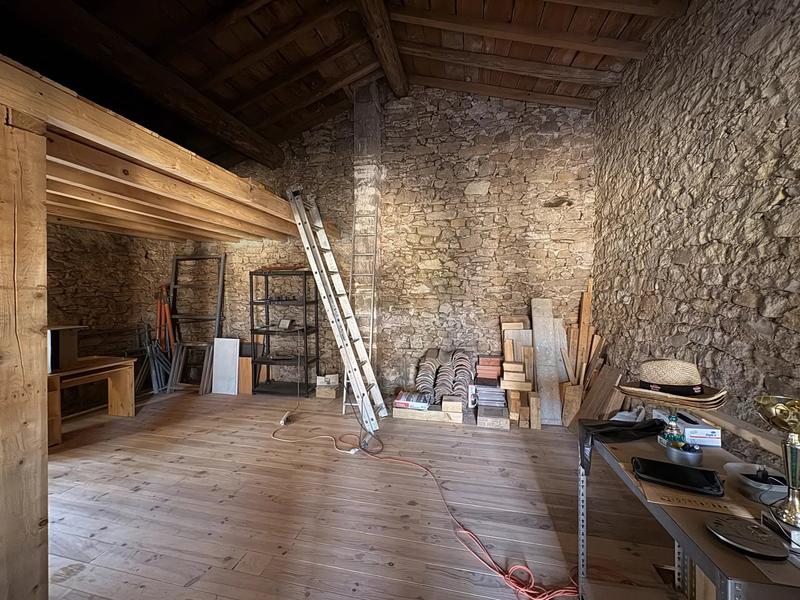 Maison - 97 m² - 2 pièces