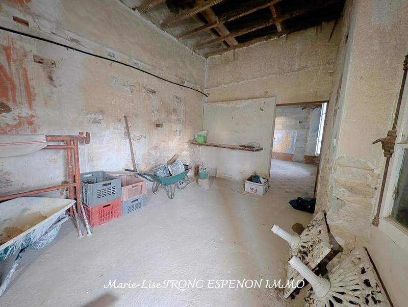 Mas - 266 m² - 8 pièces