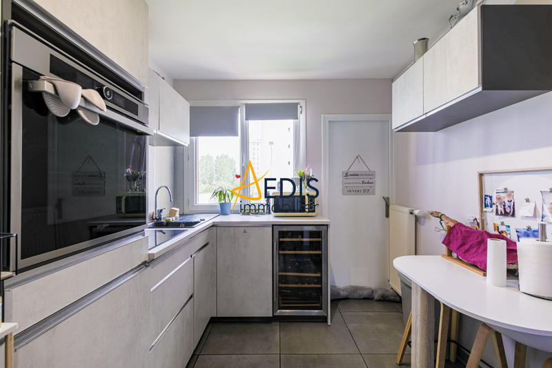 Appartement - 77 m² - 4 pièces