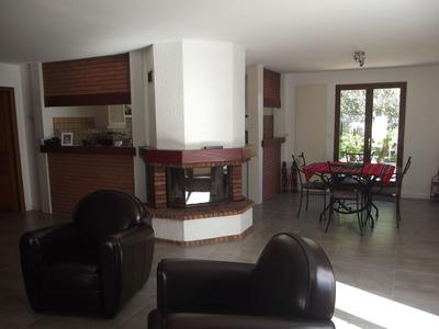 Maison traditionnelle - 132 m² - 5 pièces