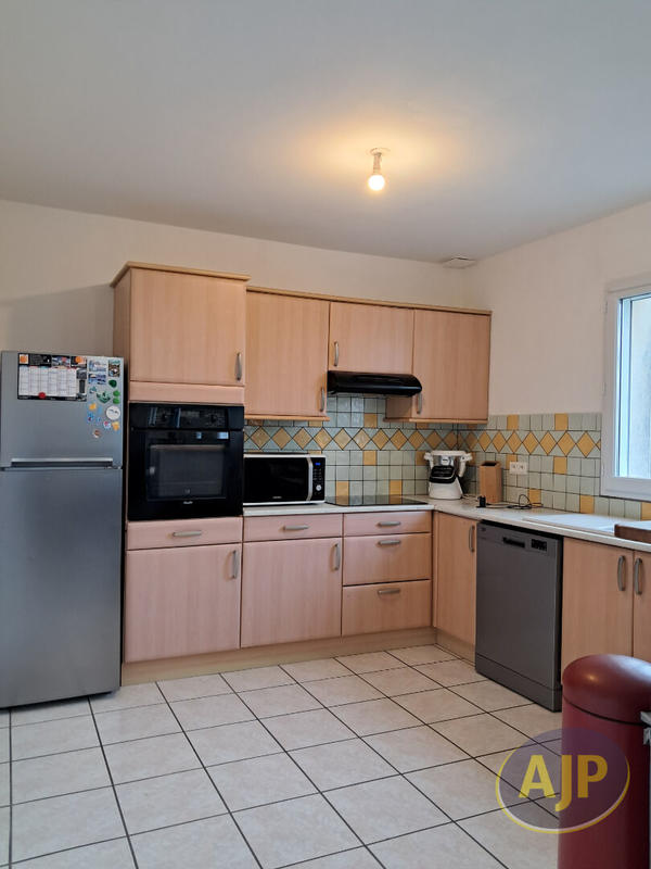 Maison - 99 m² - 4 pièces