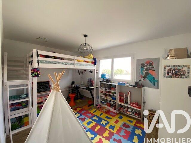 Maison - 95 m² - 4 pièces