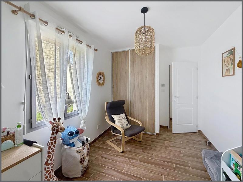 Maison - 95 m² - 5 pièces