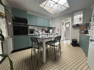 Maison - 96 m² - 4 pièces