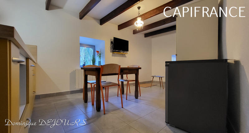 Maison - 205 m² - 11 pièces