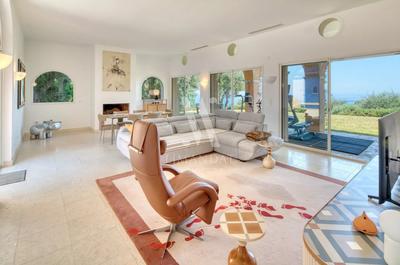 Villa - 400 m² - 6 pièces