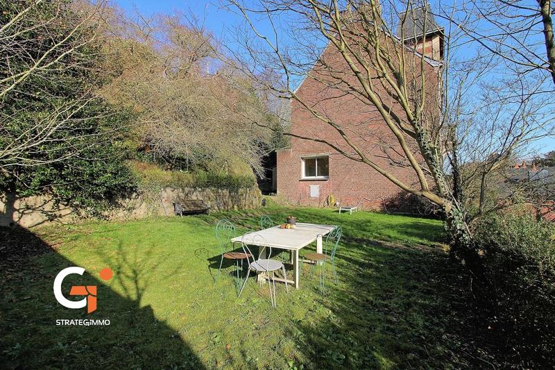 Maison - 195 m² - 8 pièces