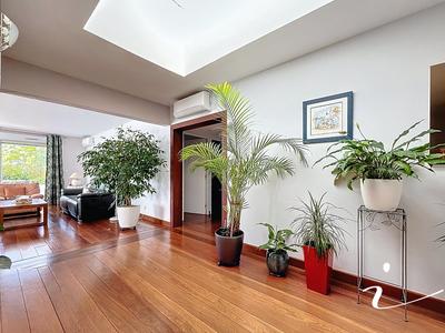 Appartement - 147 m² - 5 pièces