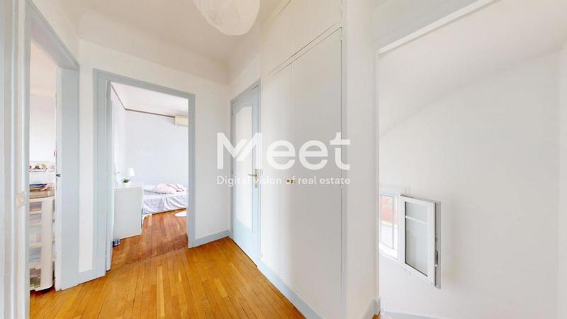 Maison - 99 m² - 6 pièces