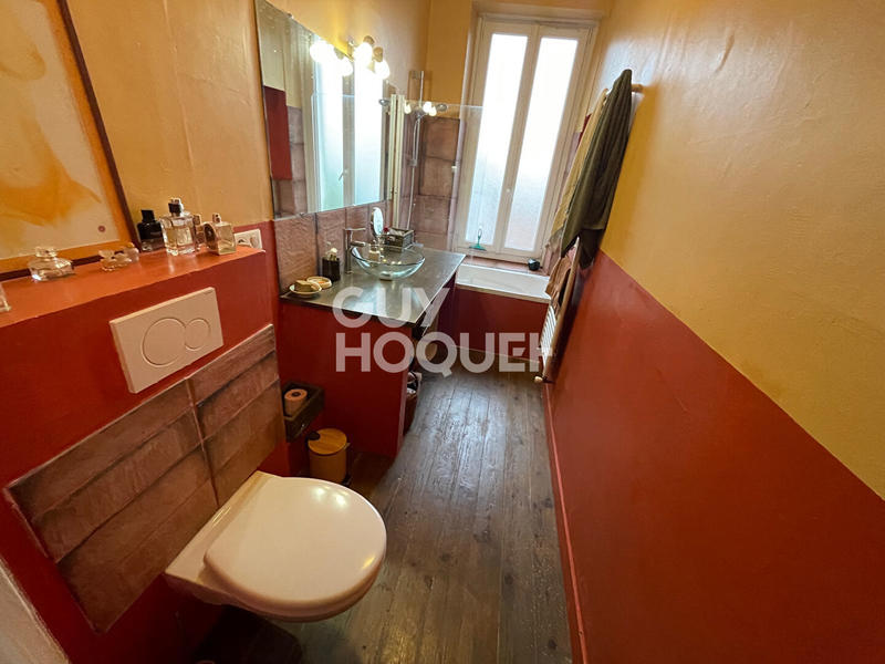 Maison - 179 m² - 8 pièces