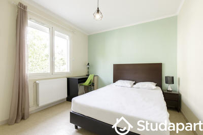 Chambre - 9 m² - 1 pièce