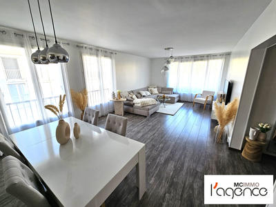 Appartement - 81 m² - 3 pièces