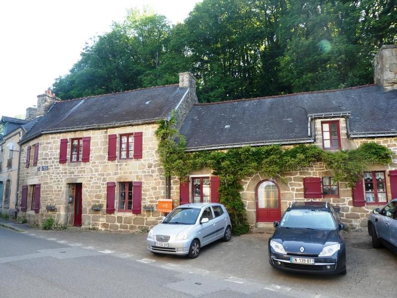 Maison en pierre - 185 m² - 7 pièces