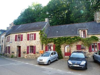 Maison en pierre - 185 m² - 7 pièces