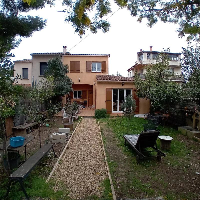 Maison - 130 m² - 6 pièces