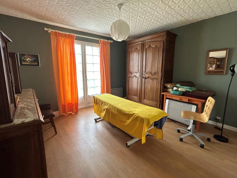 Maison - 199 m² - 8 pièces