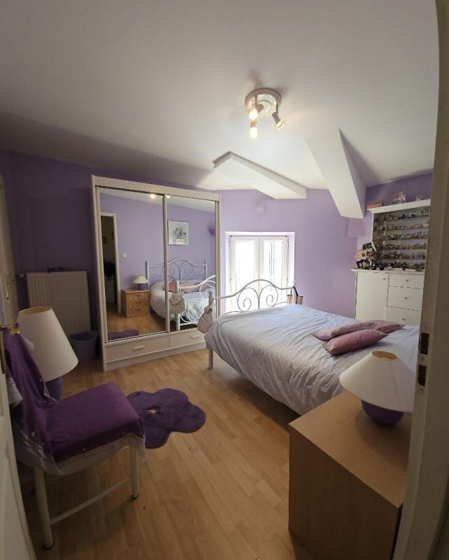 Maison - 102 m² - 5 pièces