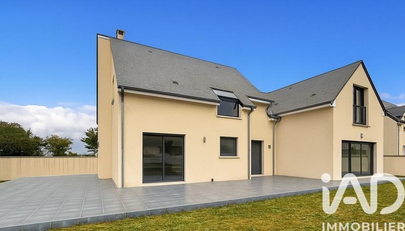 Maison - 204 m² - 7 pièces